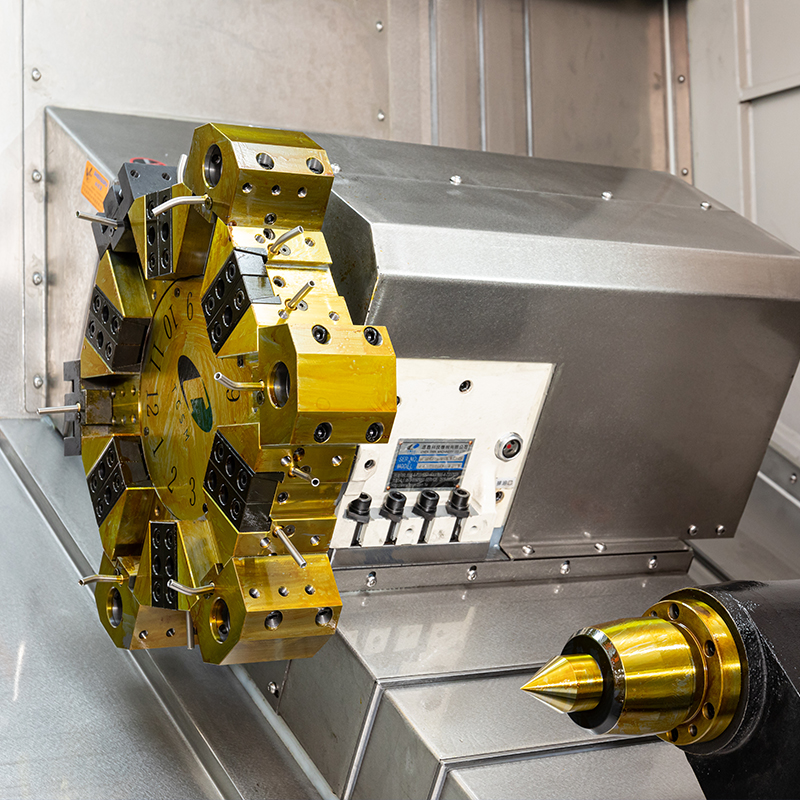 Точний CNC токарний станок